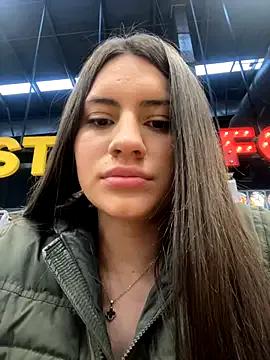 Isabella21_ on StripChat