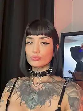 IsisRaichuu_ on StripChat