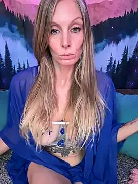 ItsDanniG — Dildo BJ