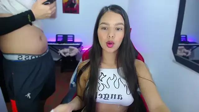 jessi_and_boy on StripChat