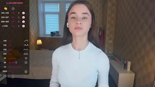 JinnyMcie on StripChat 