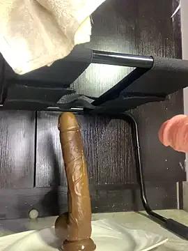 JuicyEve — Squirting 