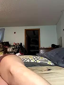 JuicyExxxperience on StripChat