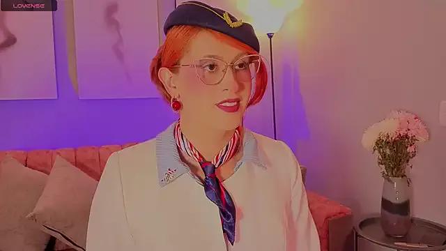 Juliana_Saenzz on StripChat