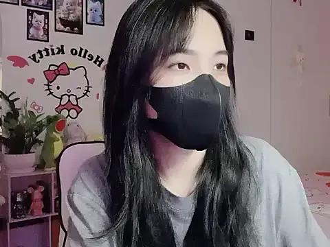 keelinnn19 on StripChat 