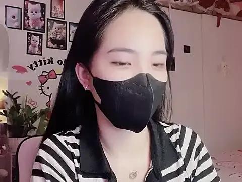 keelinnn19 on StripChat 