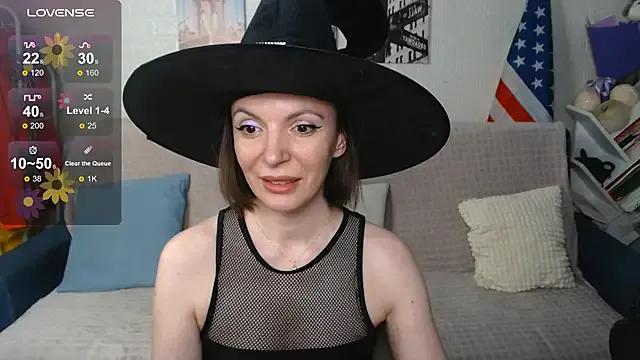 kiramarta on StripChat