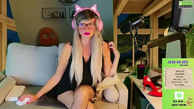 Kittychatte on StripChat 