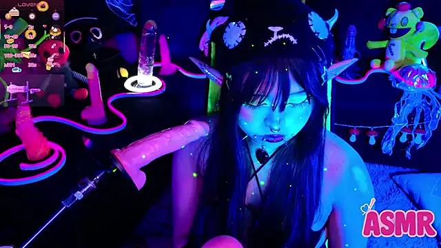 LaytonBox on StripChat