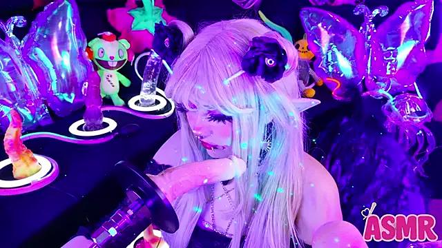 LaytonBox on StripChat