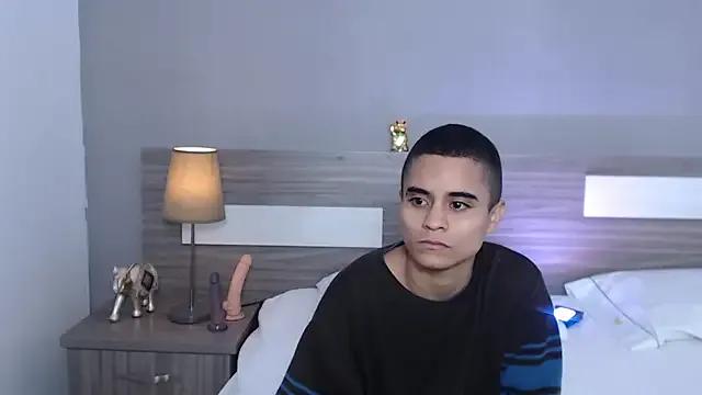 Liiamthompson on StripChat 