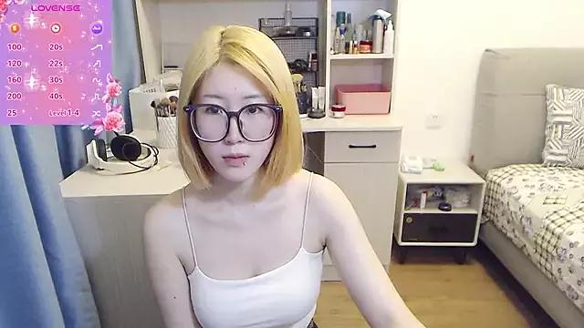 liliya_x on StripChat 