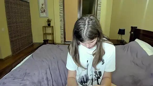 Lilly_Jess on StripChat 