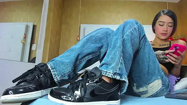 Little_Jenni on StripChat 