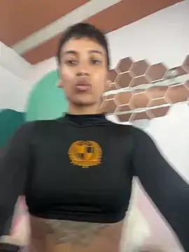 LollaByer on StripChat 