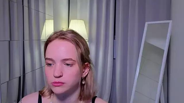 lolly_pie on StripChat 