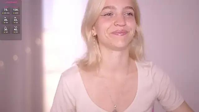 lolly_pie on StripChat 