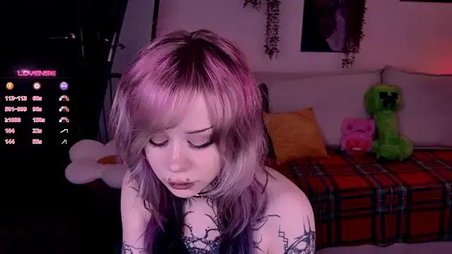 Lollyshy — lick fingers