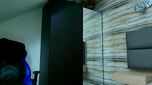 Lovers_21 — Cum show + cum eating