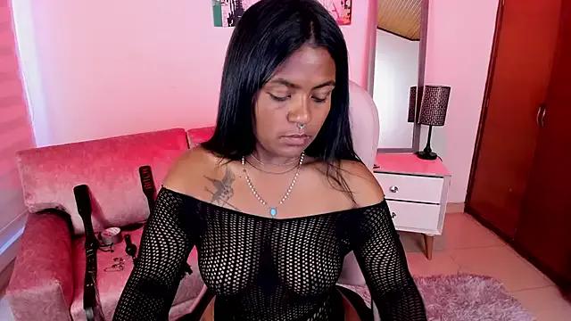 Lucie_Harper on StripChat