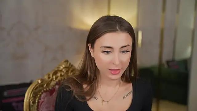 Luna_secretgirl on StripChat