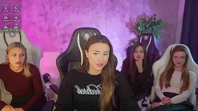 Luna_secretgirl on StripChat