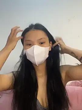 lung-linh on StripChat