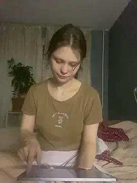 Lunliss on StripChat 