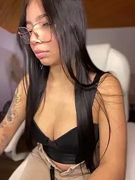 Maddy_Piink on StripChat 