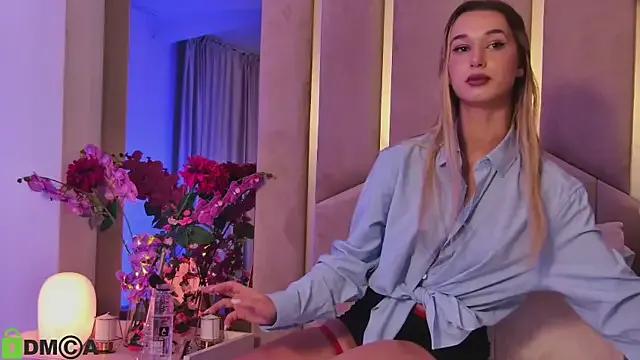 MaeveDream on StripChat