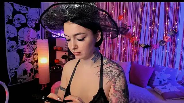 Magic_Allie on StripChat