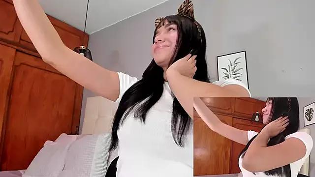 Maia_W10 on StripChat 