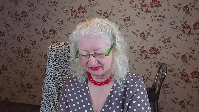 Maya_Mayflower on StripChat