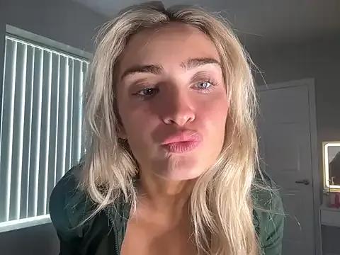 meggsworld on StripChat 