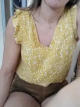 melissa_35_ on StripChat