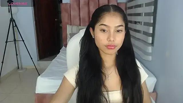 Milaa_Star_ on StripChat