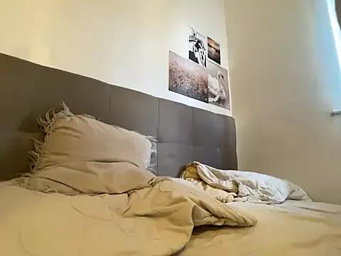 mimi_bunniix on StripChat 