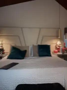 Miss_ary — Naked Tease + Body Caress 