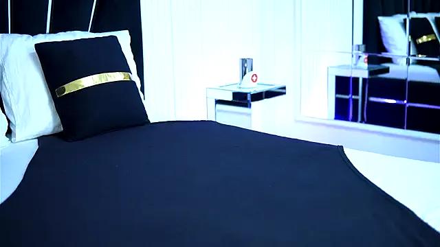 MistyWooods — make me take off this dress