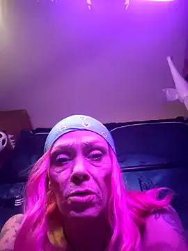 MommyMisfit on StripChat 