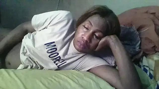Moorella1 on StripChat 