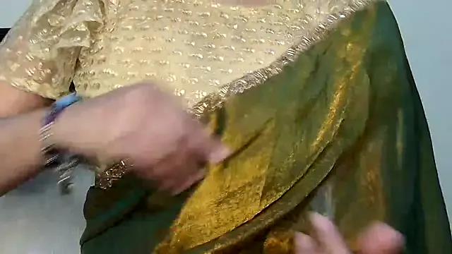 Naina_For_You on StripChat