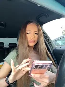 NicollleDiamondd — Make me wet !!!