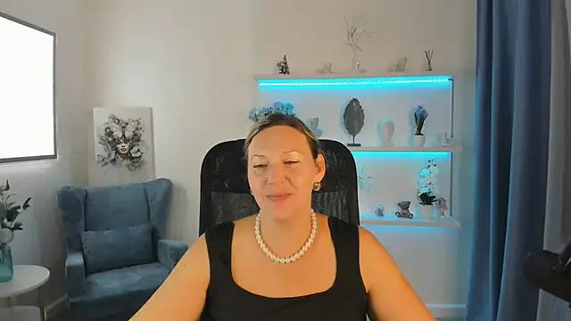 NinaStarle on StripChat 