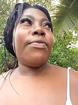 nini-will on StripChat
