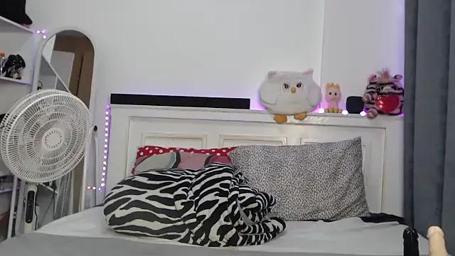 peeky_pinky on StripChat 