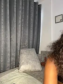 peeky_pinky on StripChat 