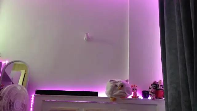 peeky_pinky on StripChat 