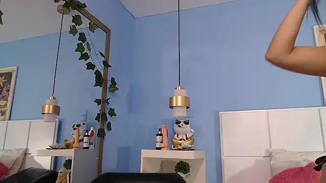 PenelopeBond on StripChat 