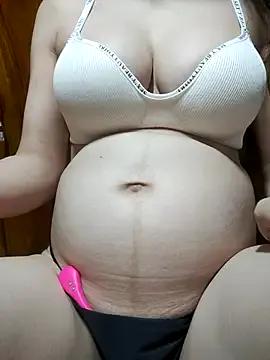 Pipi23_ on StripChat 